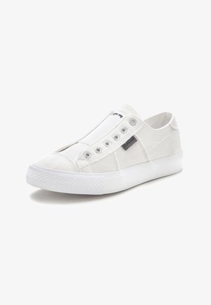 Canvas slip-on sneaker in white with a smooth texture, elastic band, metal eyelets, and a rubber sole featuring a herringbone pattern.