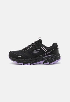 GO RUN TRAIL ALTITUDE 2.0 - Sneakers - black/lavender