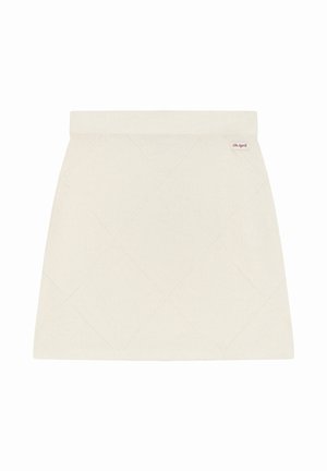 Roomkleurige gewatteerde minirok met een rechte tailleband en een klein label "Oh April" aan de rechterbovenkant.