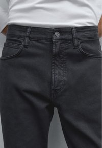 Massimo Dutti TAPERED FIT - Jeans a sigaretta - dark blue
