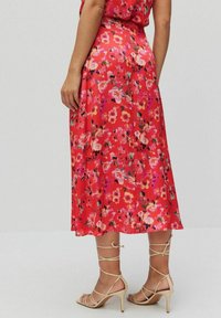 STOCKH LM Studio VALENTINA SATIN FLORAL - A-linjainen hame - red flower