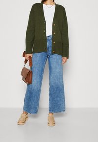 GAP Kofta - khaki