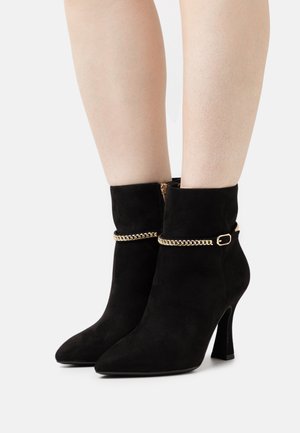 Tamaris Stiefelette - black