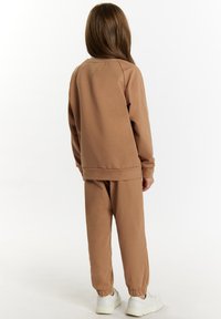 tup tup KOMPLET - Dres