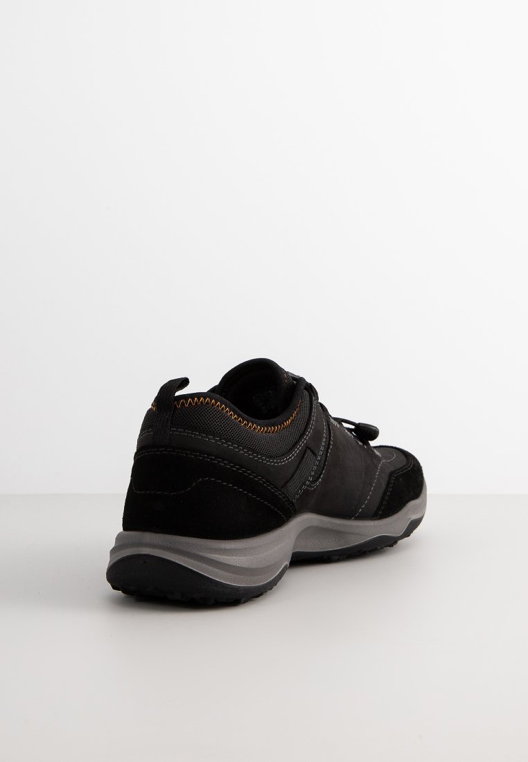 Sneaker low