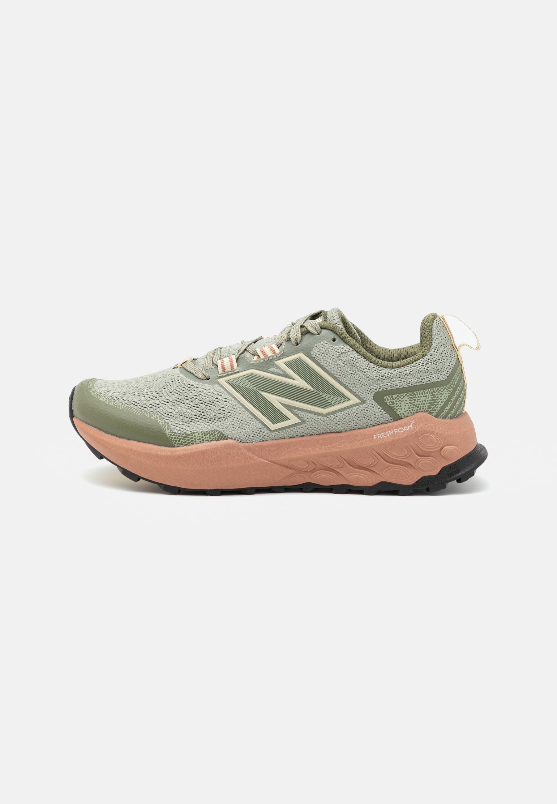 New Balance Garoe V2 Trail Shoes Mens 9.5 Womens 11 Cream Green Fresh Foam Women main image 2