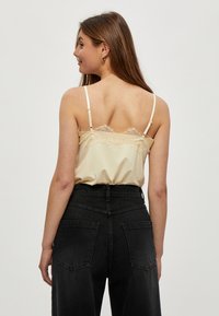 Minus MIASA TOP - Topp - vanilla