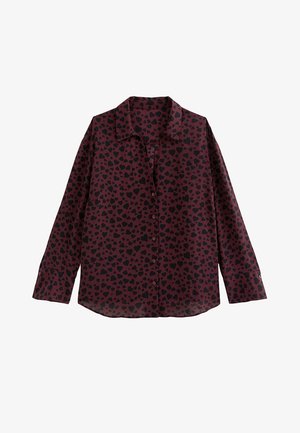 Chemise bordeaux à boutons avec motif de cœurs noirs, manches longues, col, et texture de tissu doux. Comprend des poignets boutonnés et des boutons sur le devant.