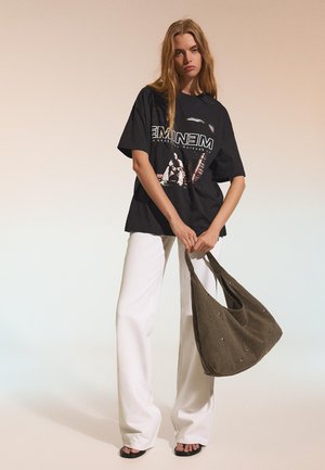 Bershka, EMINEM OVERSIZE SHORT SLEEVE - T-SHIRT - T-shirt imprimé - dark grey