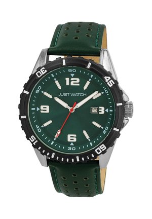 Grüne analoge Uhr mit einem Metallgehäuse, rundem Zifferblatt, arabischen Ziffern und Datumsfunktion. Sie verfügt über ein grünes, perforiertes Lederarmband.