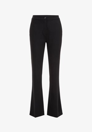 Mustad laiade lõikega püksid, mis on valmistatud siledast kangast. Neid iseloomustab nööbiga kinnitamine, lame eesosa ja küljetaskud, samuti kohandatud sobivus.