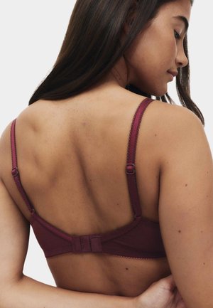 Marks & Spencer, JASMINE LACE NON WIRED FULL CUP BRA (A-E). - Trekants-bh'er - dark wine