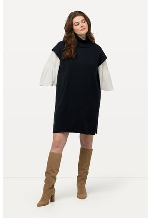 Ulla Popken ROLLKRAGEN - Abito in maglia - marine
