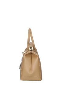 Borsa a tracolla in pelle beige con una forma strutturata, doppi manici, ferramenta dorata e dettagli di cucitura visibili. Presenta una chiusura con zip.