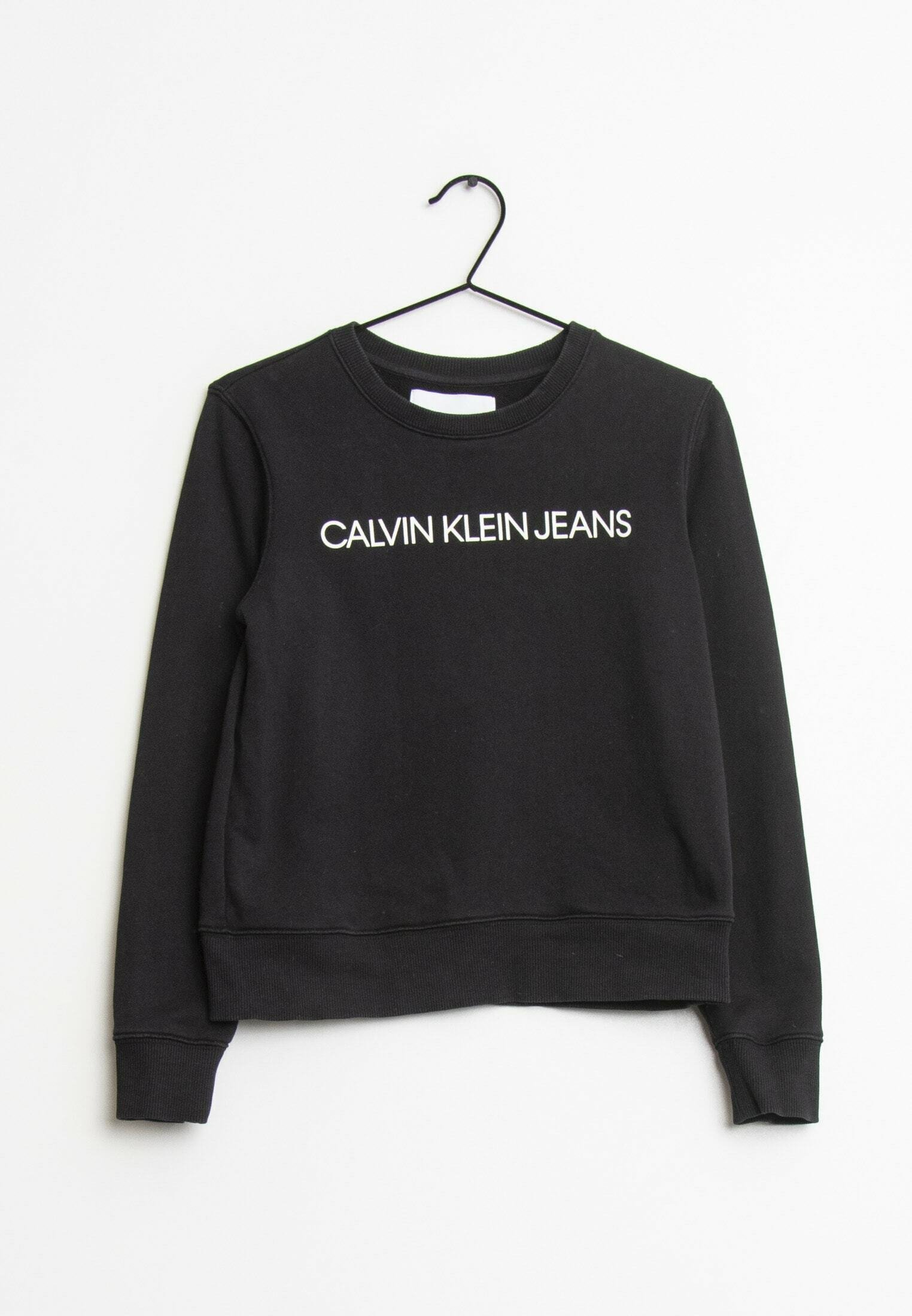 jeans and pullover