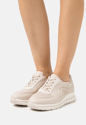 LACE UP - Sneaker low - cream