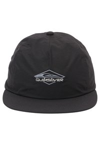 Čierna čiapka s guľatou korunkou, plochým šiltom a šedou výšivkou loga Quiksilver na prednej strane. Vyrobená z ľahkého materiálu.