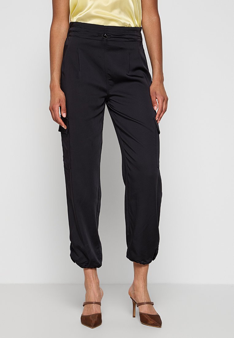 DKNY Cargobroek zwart
