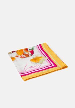 Foulard carré plié avec des rayures jaunes, roses et blanches, et un imprimé floral dans des tons orange, rouge et vert sur fond blanc.