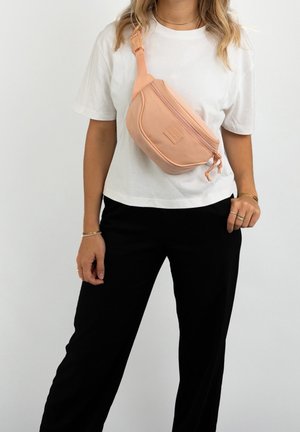 Johnny Urban, Sac banane - apricot