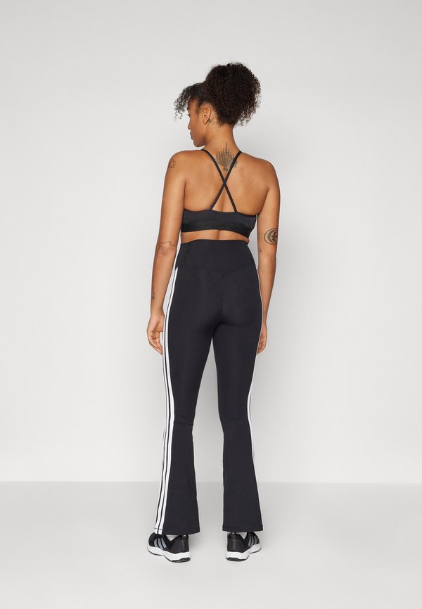 OPTIME ESSENTIALS 3 STRIPES FLARED LEGGINGS - Leggings4