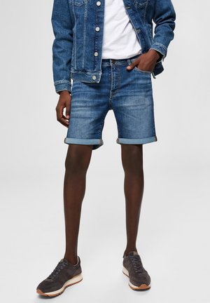 SUPERSTRETCH - Denimshorts - medium blue denim