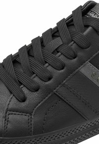 s.Oliver SNEAKER - Tossud - black