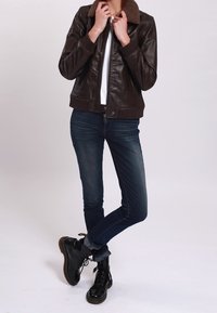 Lee Cooper Skinnjacka - brown