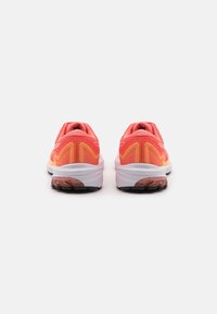 ASICS Scarpe da corsa su strada - coral