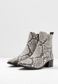 bugatti Botines bajos - grey