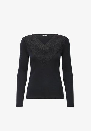 Top negro de manga larga con un profundo escote en V que presenta un encaje floral superpuesto. Textura suave, silueta ajustada y detalles sutiles en el dobladillo.