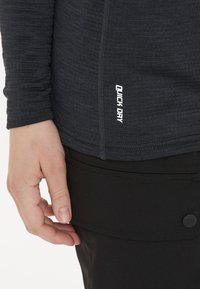 North Bend MIDLAYER - Langærmet T-shirt - black