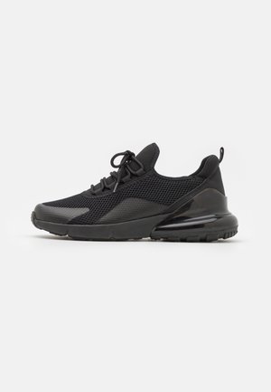 Sneakers - black