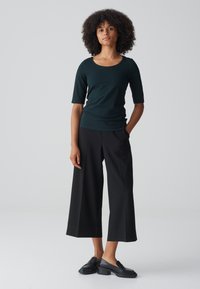 OPUS SLIM FIT ROUND NECK - T-shirt basic - emerald