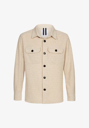 Beige Hemd mit Knopfleiste und strukturiertem Muster, zwei Brusttaschen und schwarzen Knöpfen. Es hat einen spitzen Kragen und lange Ärmel.