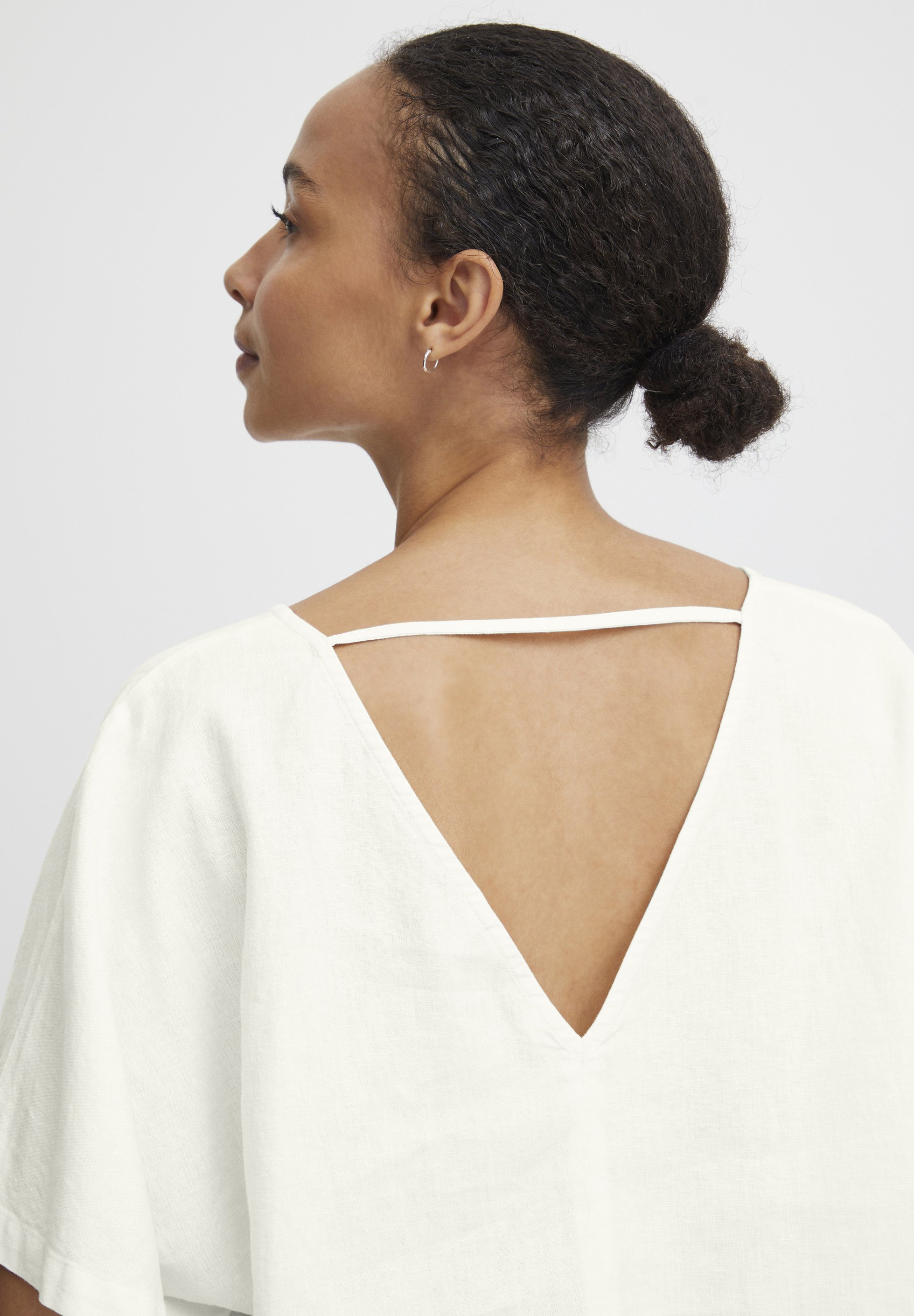 売れ筋商品|||ビーヤング シャツ レディース トップス BYFALAKKA VNECK BLOUSE - Blouse - marshmallow b.young BYFALAKKA VNECK BLOUSE - Blouse - marshmallow/white