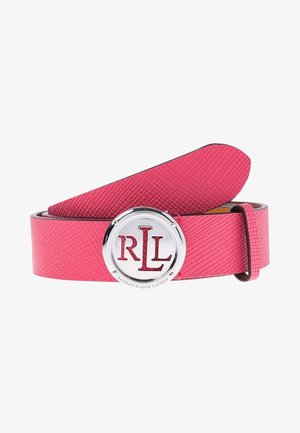 Ceinture en cuir rose texturé avec boucle ronde en argent comportant les initiales rouges RLL et le texte Lauren Ralph Lauren en bas.