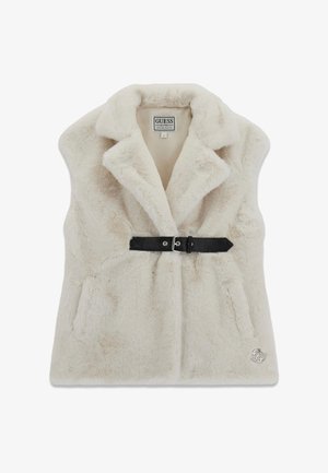 Gilet in ecopelliccia color crema con collo a revers, dettaglio cintura nera in vita e due tasche frontali. Presenta un logo decorativo all'orlo.