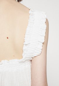 Pieces PCLELOU - Blusa - bright white