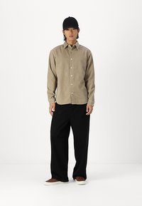 Jack & Jones JJCORDUROY  - Button down-skjorte - crockery