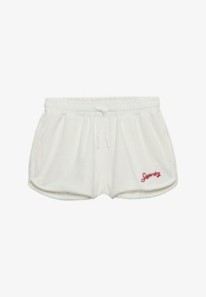 Witte fleece shorts met elastische tailleband, trekkoord, zijzakken en een rood "Superdry" logo op de zoom van het linkerbeen.