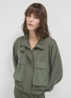 Calliope CON TASCHE - Felpa con zip - verde militare chiaro