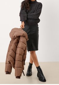 QS Strickpullover - mottled black