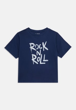 - T-shirt z nadrukiem