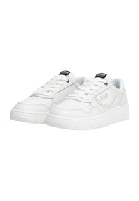 Sneaker bianchi con tomaia in pelle strutturata, dettagli traforati e suola piatta in gomma. Linguetta con marchio in bianco e nero. Design con lacci.