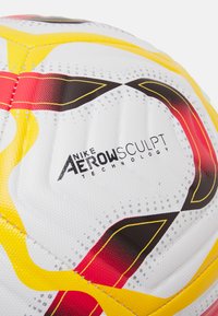 Nike Performance PREMIER LEAGUE ACADEMY UNISEX - Calcio - white/red/yellow/black
