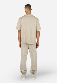 Pegador LOGO TEE - Základné tričko - vintage beige
