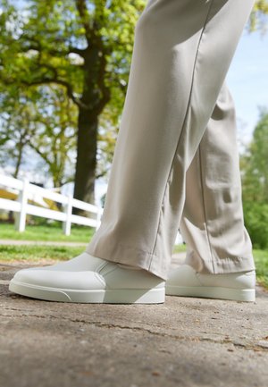 STREET LITE M - Slipper - shadow white shadow white