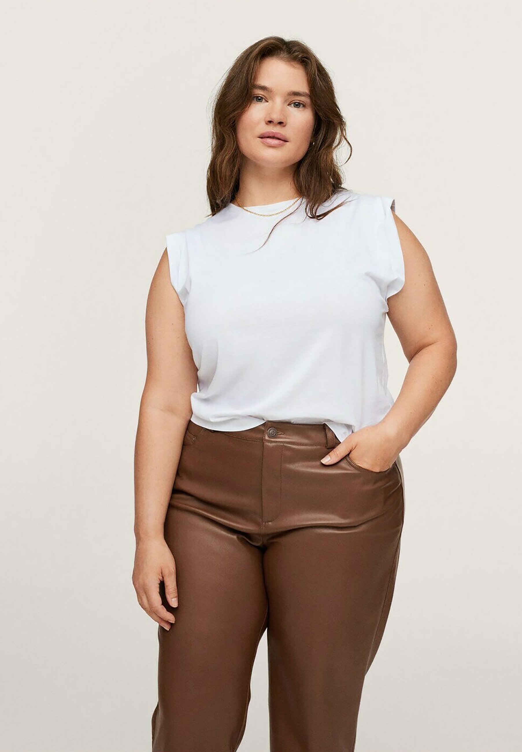 Mango RECHTE BROEK MET LEEREFFECT - Leren broek - chocoladebruin/Bruin -  Zalando.nl