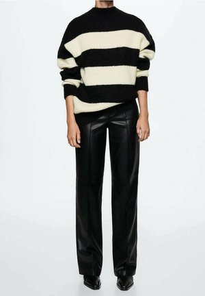 Pullover - black